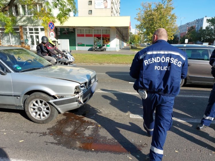 Vasárnap délután ráfutásos baleset történt a Sóstói úton        