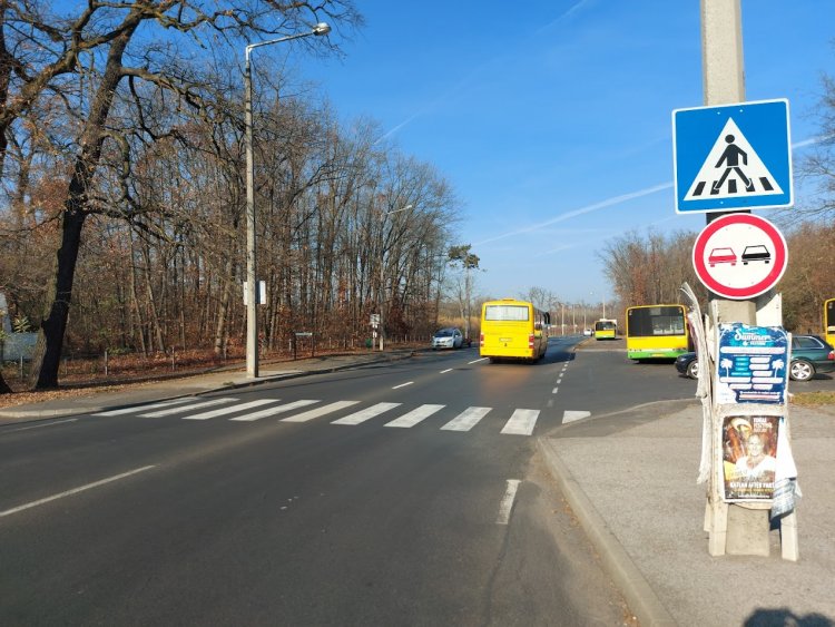 Megváltozott a közlekedési rend a Sóstói úton, a kórház előtt 