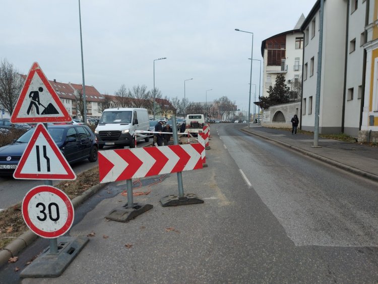 Folytatja a hibafeltárást a Nyírtávhő az Egyház utcán