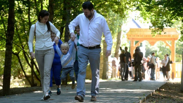 Varga Mihály: mától érkezik a bankszámlára a családi adóvisszatérítés