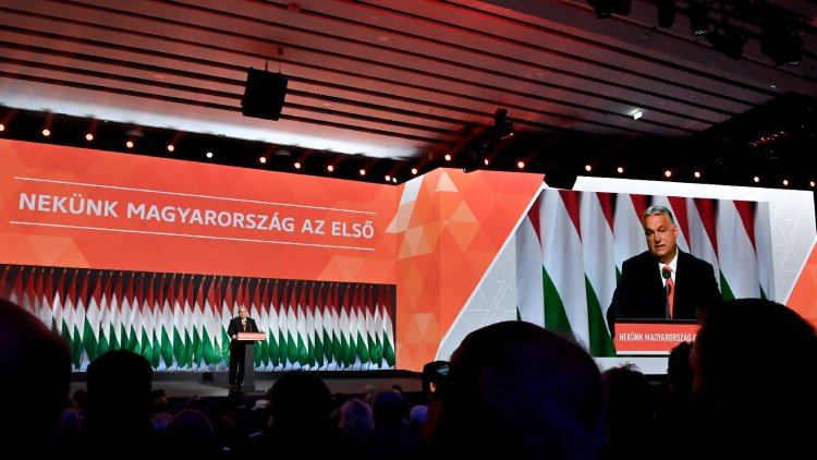 Orbán Viktor: Magyarországnak előre kell mennie és nem hátra