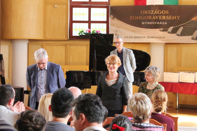 XVI. Országos Zongoraverseny – Az ország 29 városából jutottak tovább a tanulók a Vikár Sándor Zeneiskolában megrendezett megmérettetésre