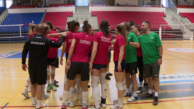 Nyíregyházán a röplabda válogatott - Itt edzőtáborozik a női csapat