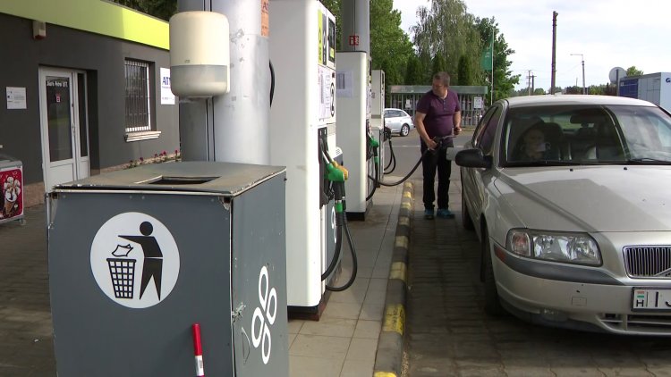Kedvezmény a magyar autósoknak – Továbbra is 480 forintért tankolhatunk a benzinkutakon