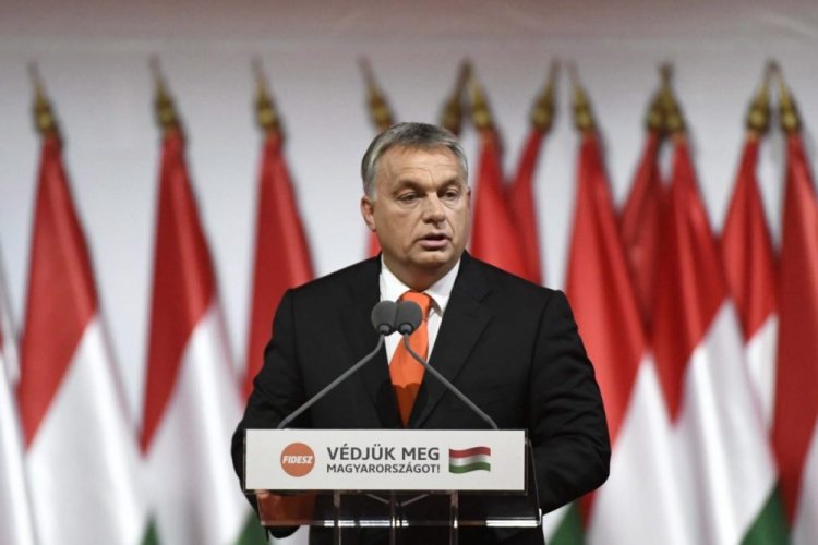 Orbán Viktor: A magyar embereket csak erősen, felkészülten és egységben tudjuk megvédeni
