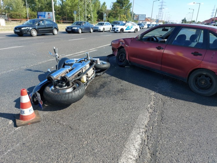Motorbaleset történt a Debreceni úton