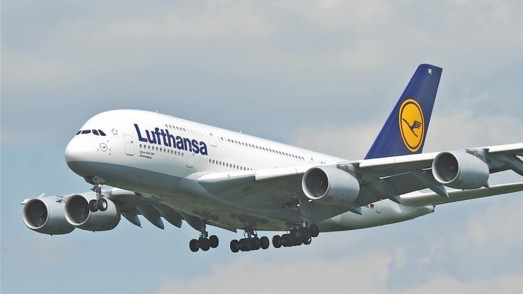 Több száz járatot törölt a Lufthansa