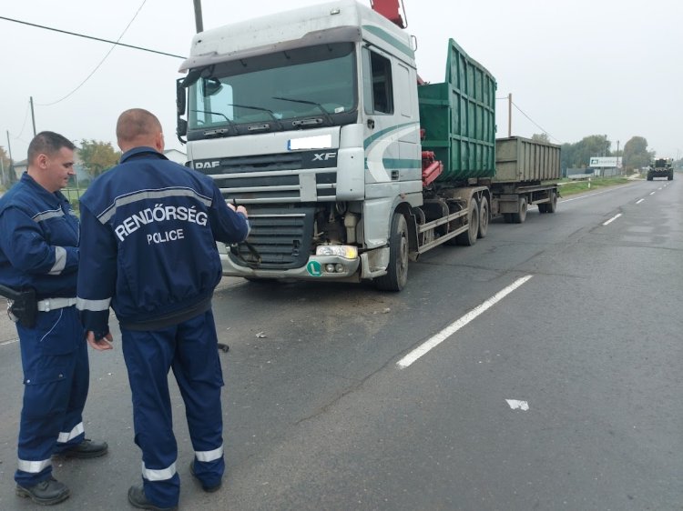 Pénteken délelőtt Szabadságbokornál ütközött két teherautó