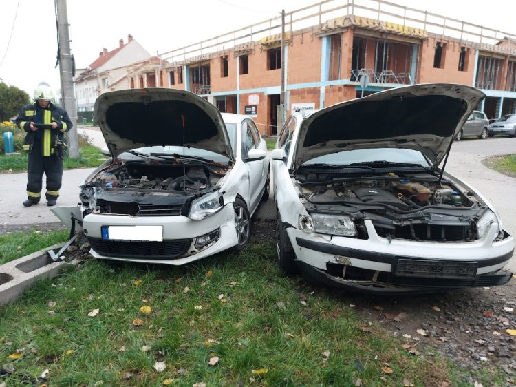 Négy személyt szállítottak kórházba a Géza és Mák utca kereszteződésénél történt balesetből