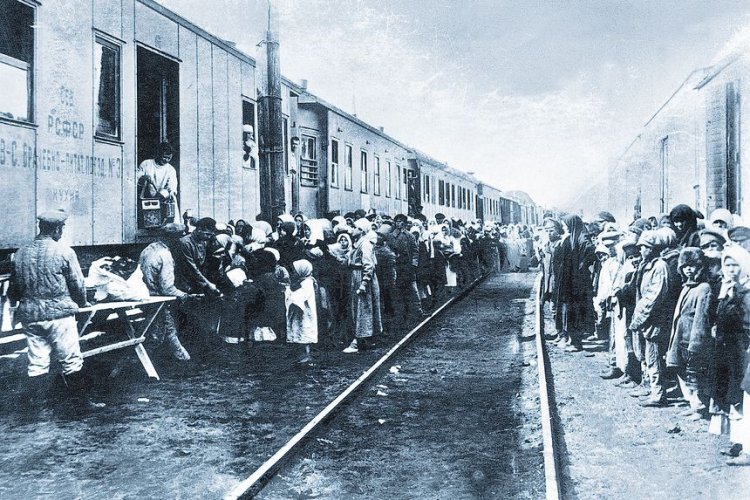 Nyolcszázezer magyart hurcoltak kényszermunkára a Szovjetunióba