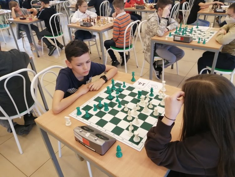 Móra-hét: sakkfesztivállal, angol és fociversennyel indultak a programok 