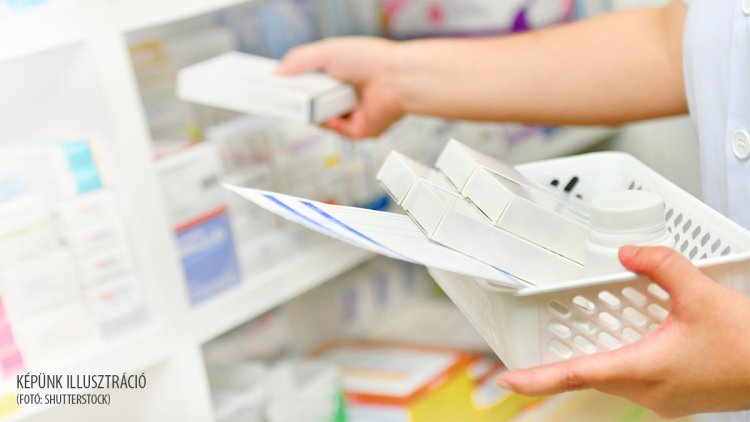 Gyógyszertárakat ellenőrzött a NAV, fiktív számlákat is találtak