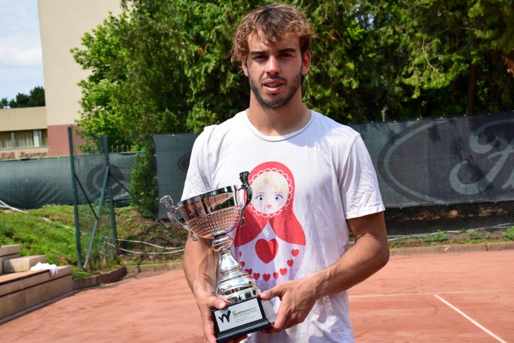 Uruguayi játékos nyerte az idei év első 15.000 dollár összdíjazású tenisz verseny férfi egyéni döntőjét Nyíregyházán