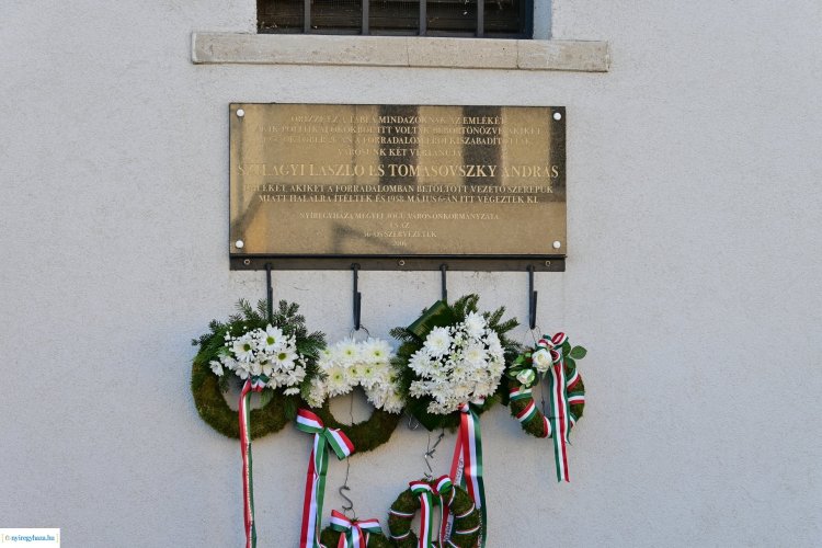 Forradalom és szabadságharc – Az 1956-os hősök előtt tisztelegtek a város több pontján