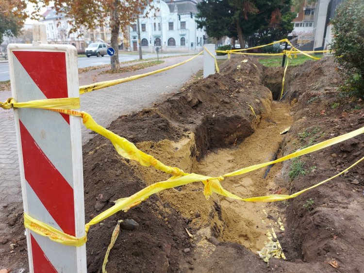 Rekonstrukció a belvárosban - Pénteken már itt is működnek a lámpák!