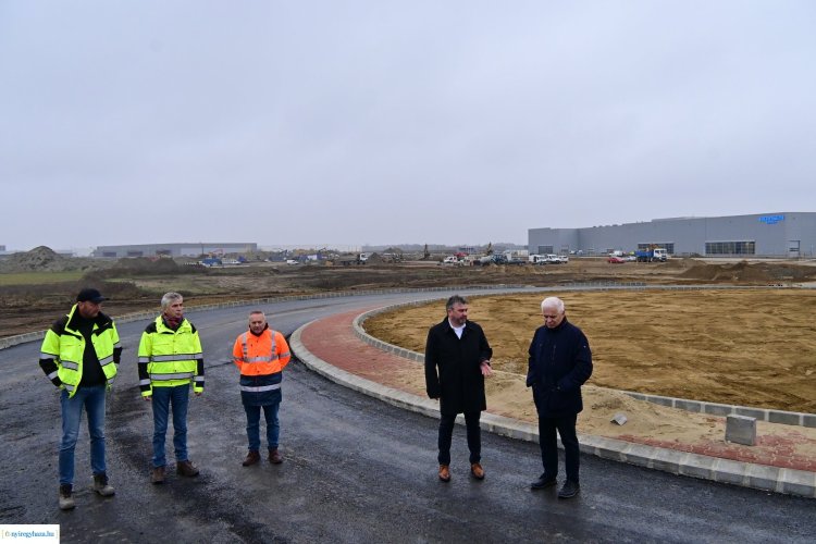 Az ipari park kiépítése gazdaság- és városfejlesztési program is 