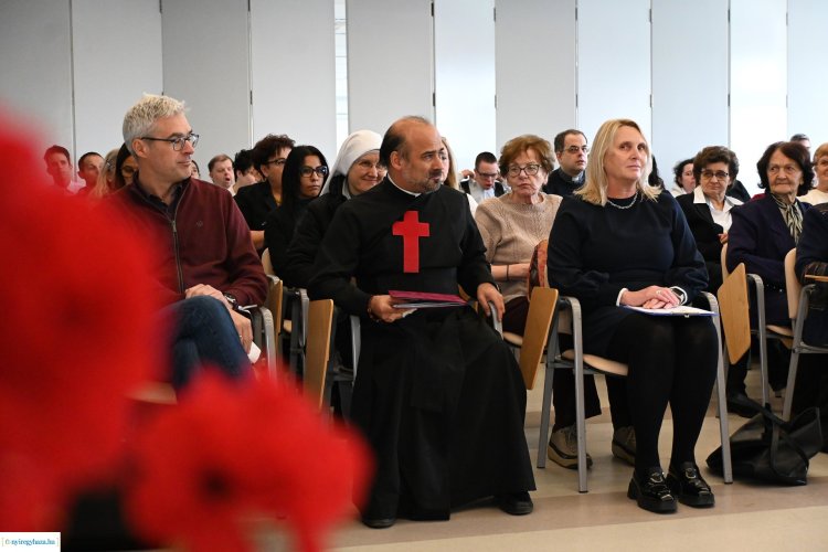 Az élet védelmében! - Bioetika konferenciának adott otthont a kórház 