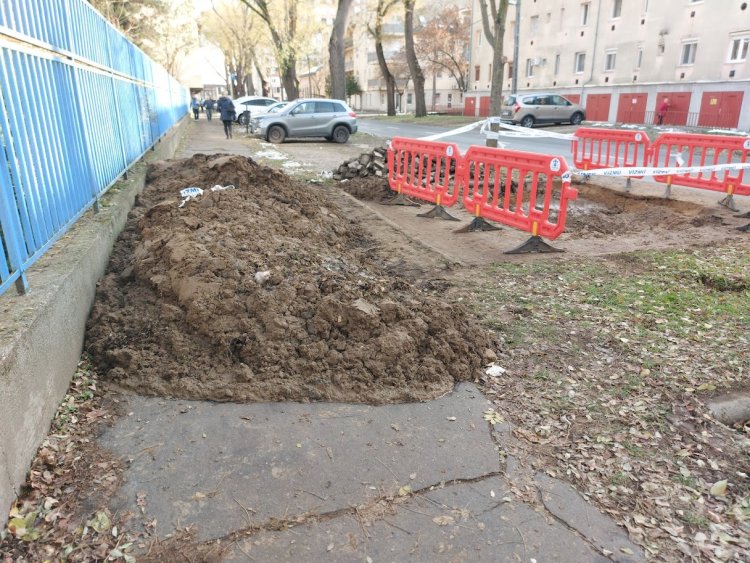 Mutatjuk mi történik az Árok utcán - Figyeljen oda, ha arra jár