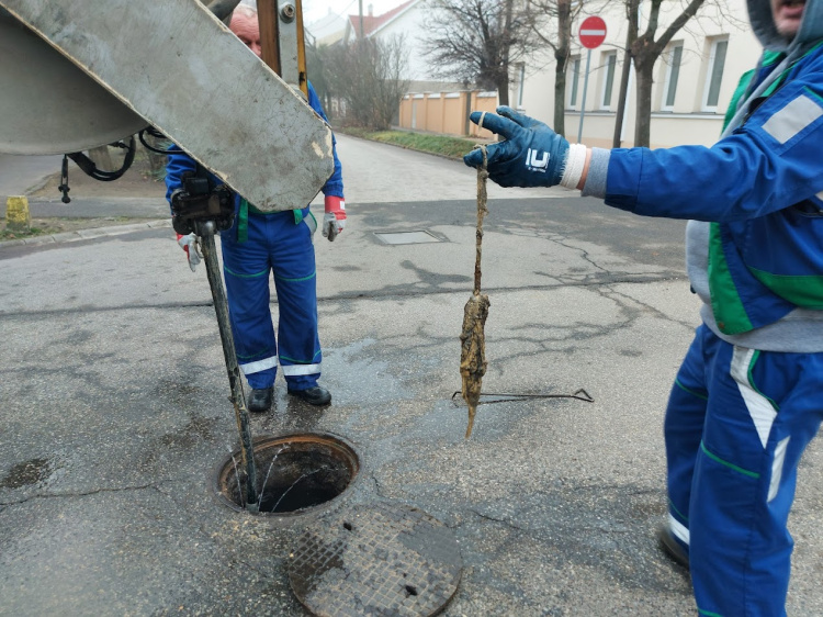 El sem tudja képzelni, mi minden kerül a lefolyóba!