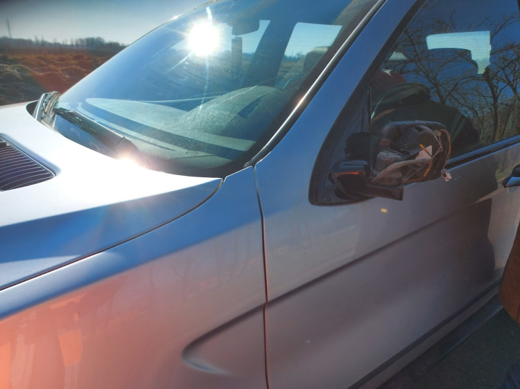 A szomorú visszapillantó tükrök napja volt a mai