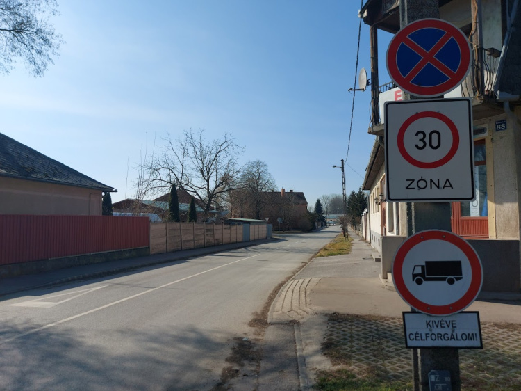 Mutatjuk, mit ne csináljon a Munkácsy Mihály téren és utcában!