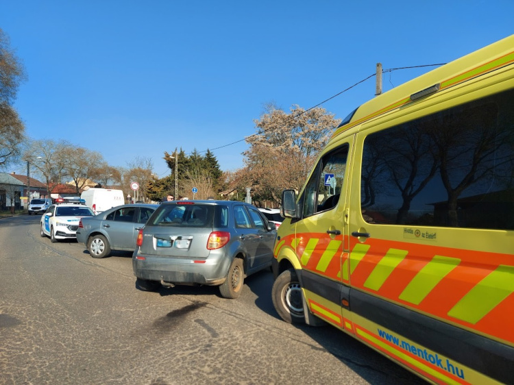 Ennek a két autónak elméletben találkoznia sem kellett volna