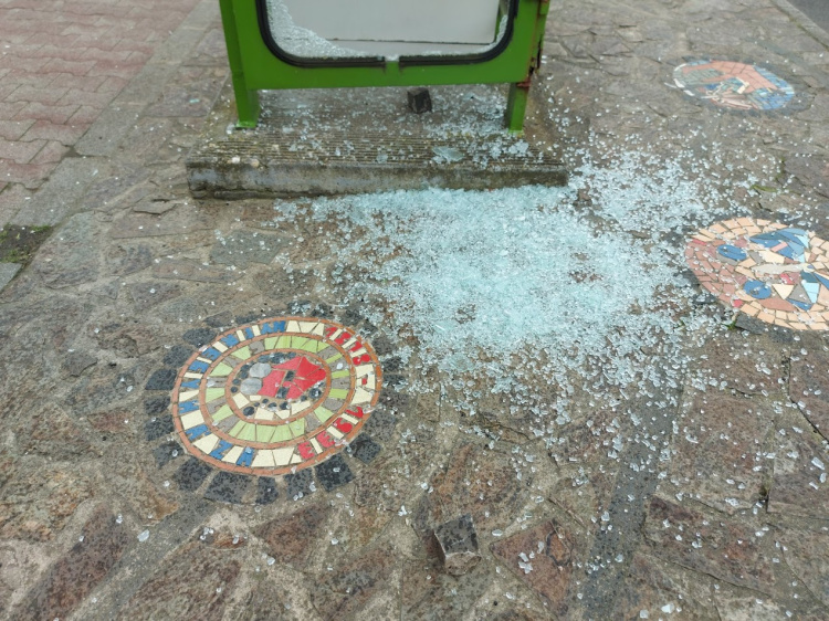 Nem kímélték a telefonfülkéket - Nyomozás indult