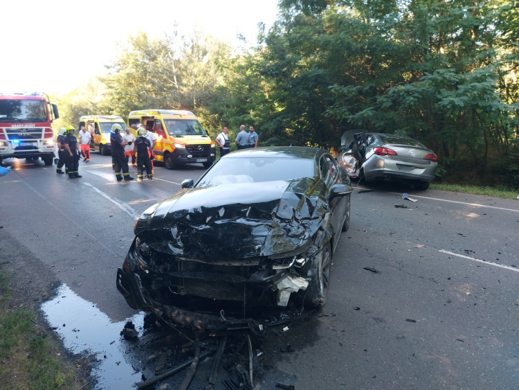 Brutális baleset történt a Sóstói úton                