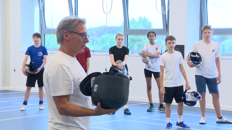 Angol vívók edzőtáboroznak Nyíregyházán 