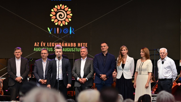 Elindult a vidámság hete – Megnyílt a XXIV. VIDOR Fesztivál