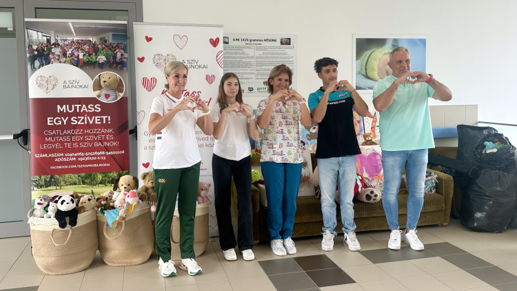 Mutass egy szívet! – Szívbajnokká avatták a nyíregyházi kórház gyermekpacienseit