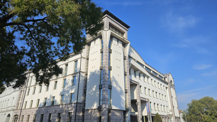 Többször is megpróbáltak ugyanazzal a hamis bankjeggyel fizetni