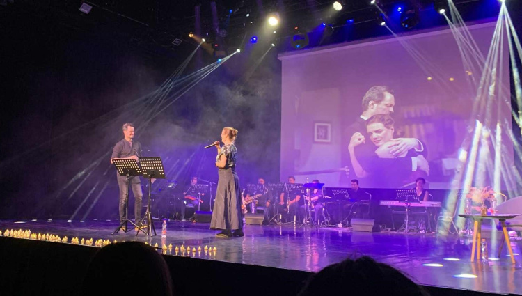 Kosik40 - Eszméletlen ajándékot kapott a színésznő a születésnapjára!