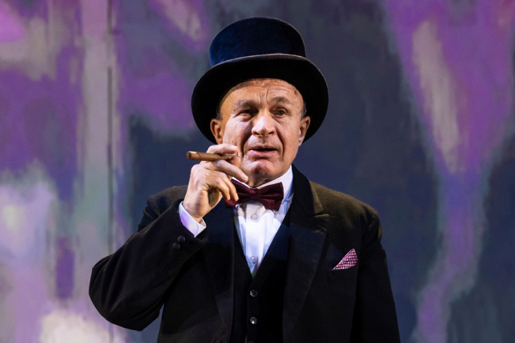 Balu után most Csil, a keselyű lesz A dzsungel könyvében Tóth Károly