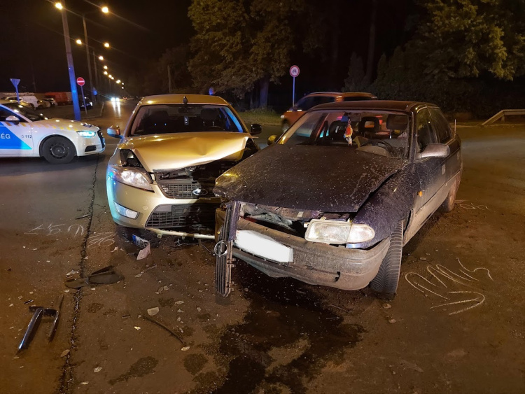 Baleset történt vasárnap este a Stadion, Krúdy Gyula utcánál