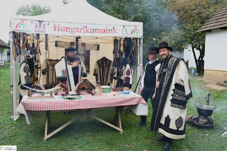 Pásztorforgatag - Már hatodik alkalommal idézték meg az ősi mesterséget