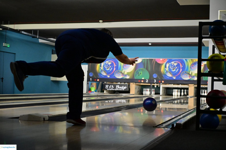 Országos bowling versenyt rendeztek Nyíregyházán