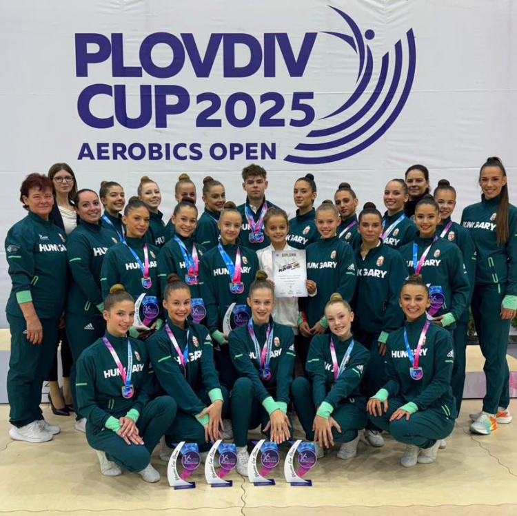 Érmek Bulgáriából -jól szerepeltek az aerobikosok