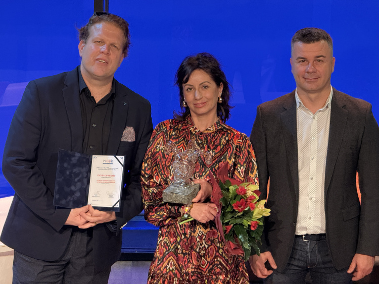 A VIDOR Fesztivál Pantalone-díját is átadták a Karinthy Színházban