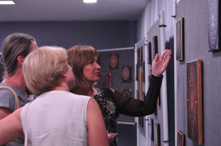 A mandalák világa a Bencs Villában – Petris Erika kiállítása nyílik