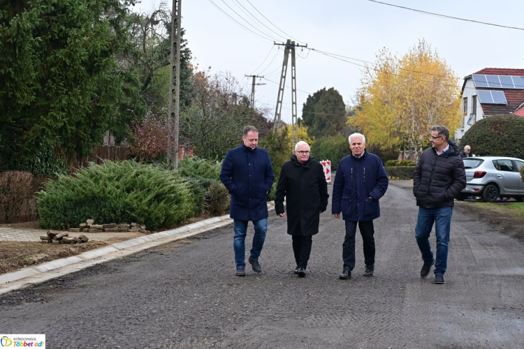 Megújul a Tímár utca – 410 méteren kap új aszfaltot és csapadékvíz-elvezetést