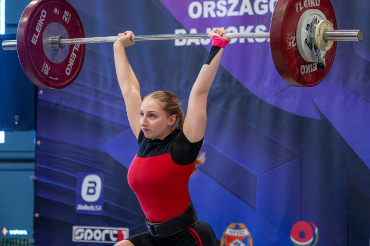 Dőltek a rekordok a nyíregyházi súlyemelő OB-n                