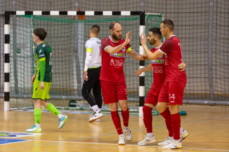 Magabiztos győzelem idegenben                                