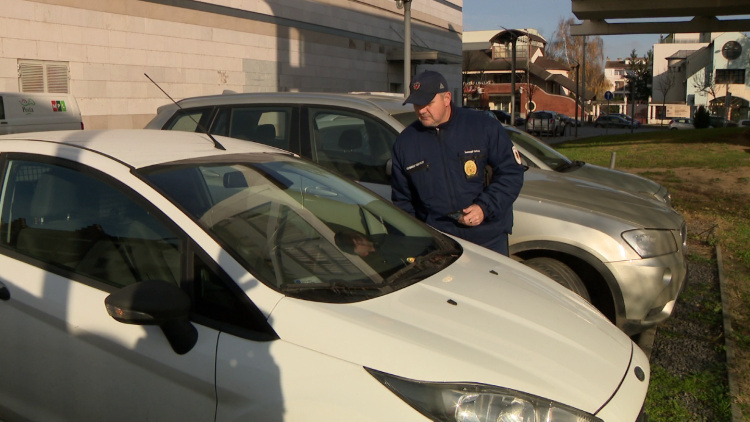 Parkolások – Az ünnepekkor megnövekszik a szabálytalankodók száma