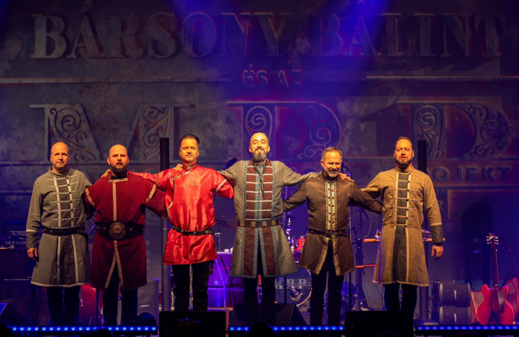 Ősapáink útján – látványos koncert érkezik a Móricz Zsigmond Színházba