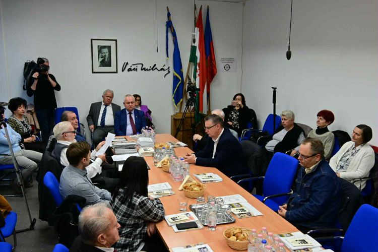 Jubileum - Húszéves fennállását ünnepelte a Váci Mihály Társaság