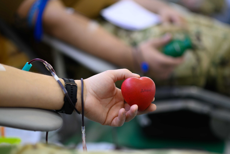 Önzetlenség határok nélkül              