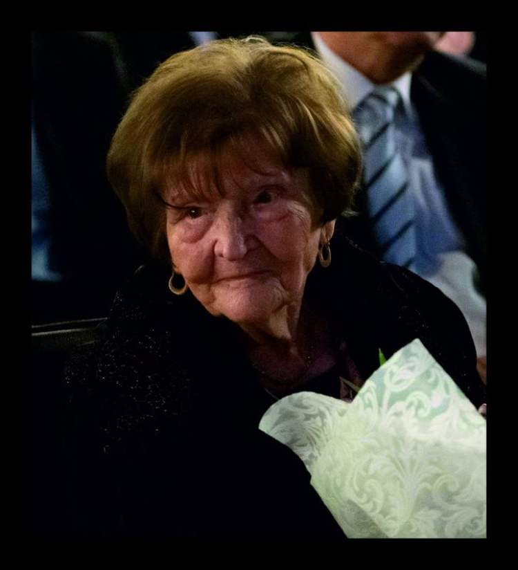 Elment a „nyelvőrző” - dr. Durucz Istvánnéra emlékezik a Nyíregyházi Krúdy Gyula Gimnázium