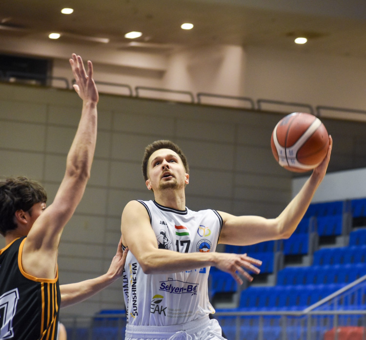 Magabiztos győzelem a Debrecen ellen                   