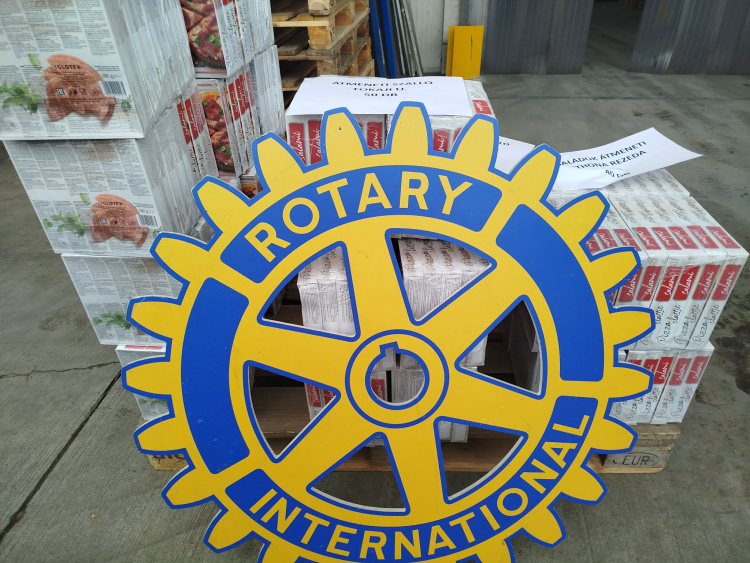 Ismét segített a Rotary: adományozási akció Nyíregyházán